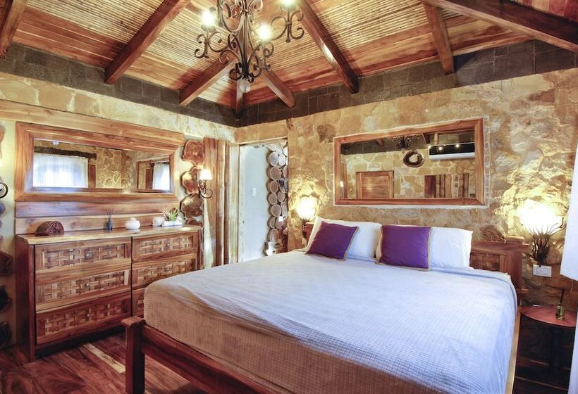 带3个卧室的别墅, Ocho Artisan Bungalows