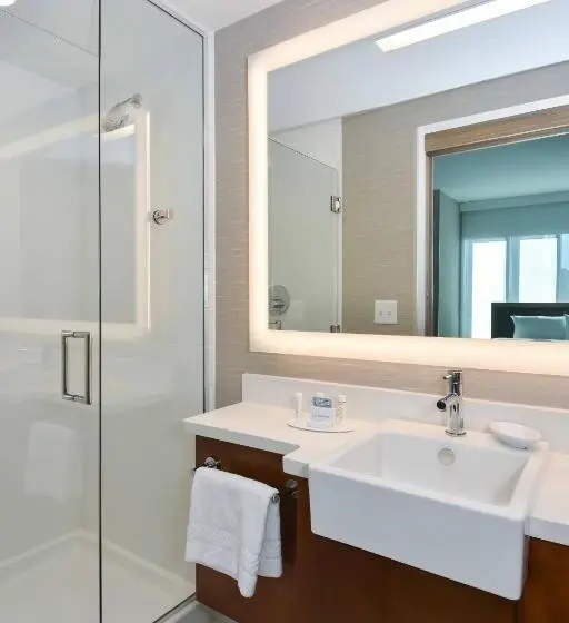 Standard-huone King-vuode, Springhill Suites By Marriott Charlotte City Center