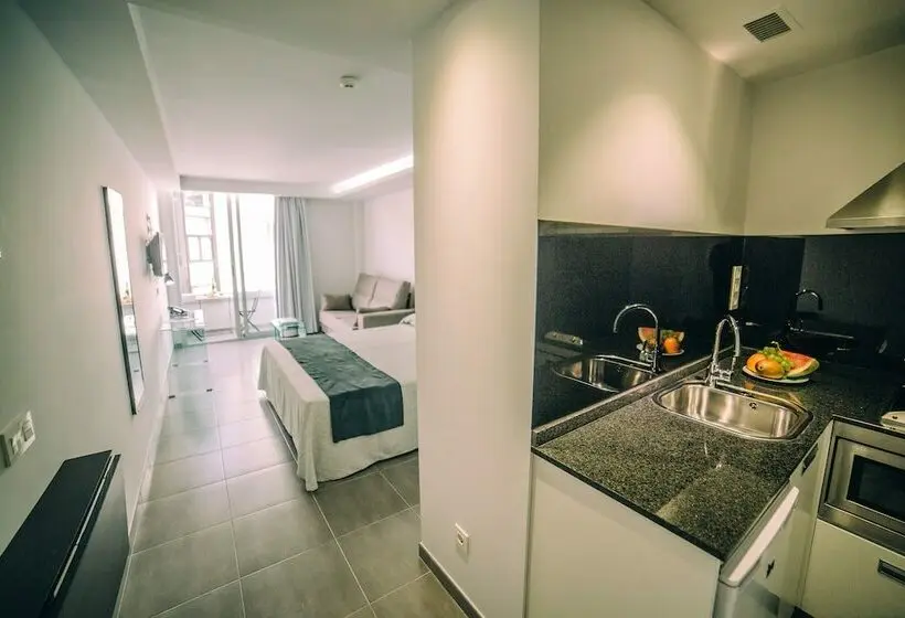 استودیو استاندارد با بالکن, Mannix Urban Apartments
