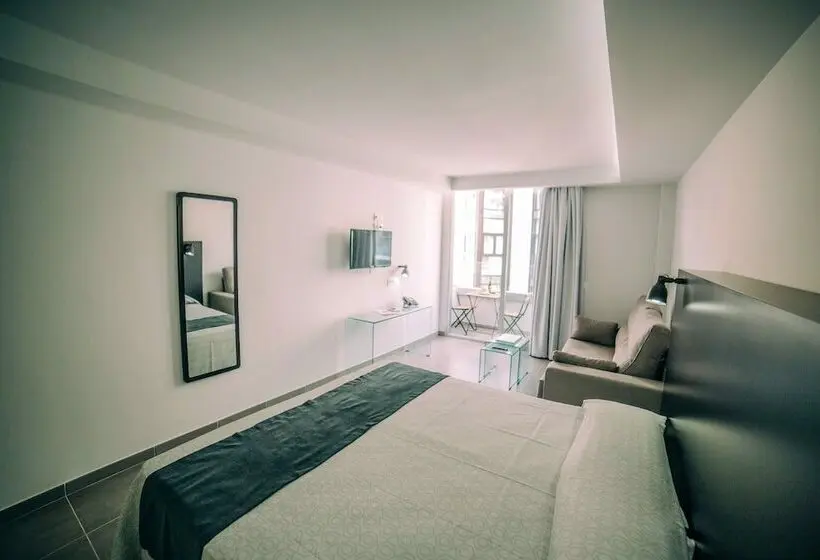 استودیو استاندارد با بالکن, Mannix Urban Apartments