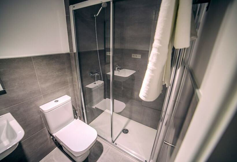 インサイドのスタンダードスタジオ, Mannix Urban Apartments