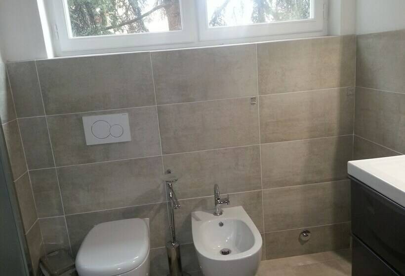 آپارتمان 1 خوابه با بالکن, Little Garden Donatello