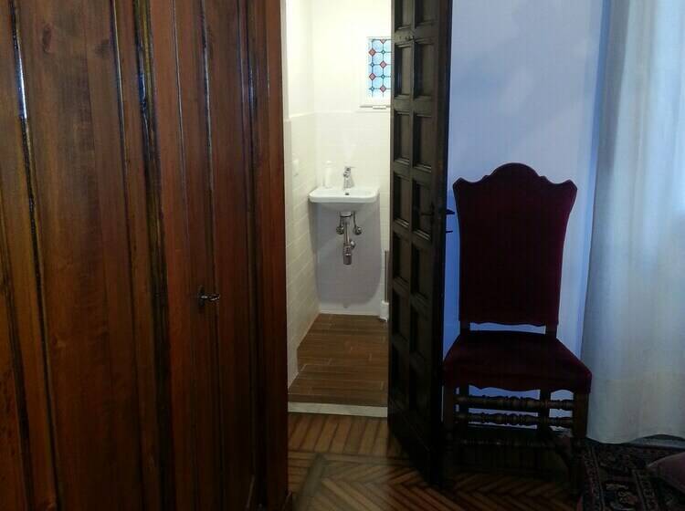 آپارتمان 1 خوابه همکف, Little Garden Donatello