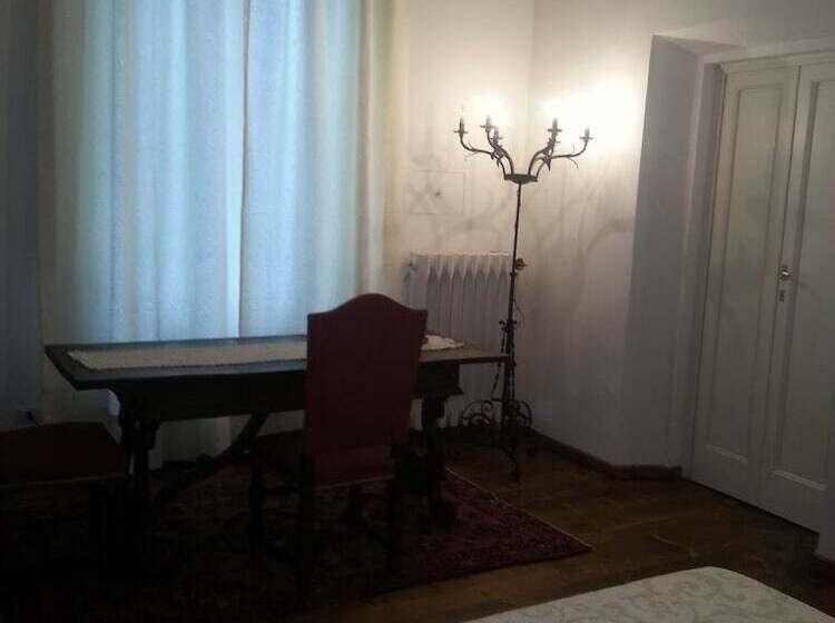 آپارتمان 1 خوابه با چشمانداز باغ, Little Garden Donatello