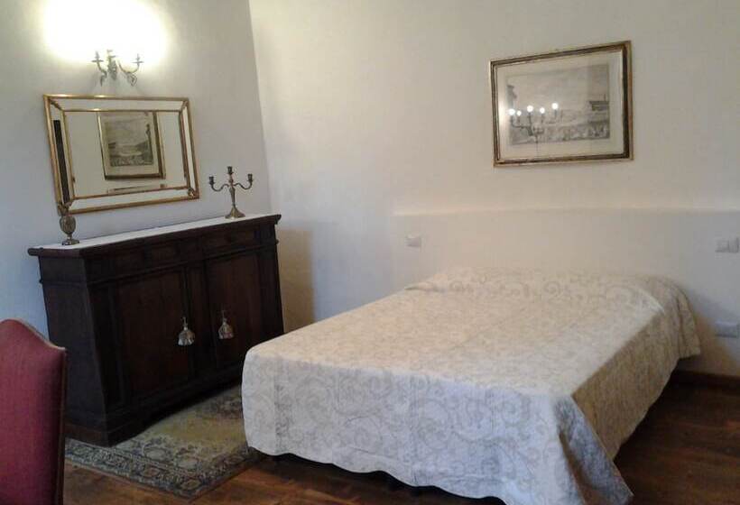 آپارتمان 1 خوابه با چشمانداز باغ, Little Garden Donatello