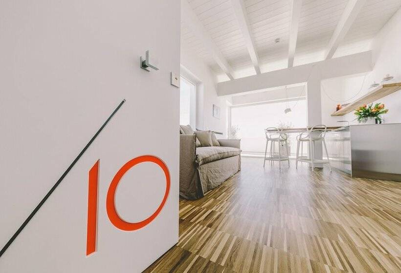 발코니가 있는 스위트, Suite 10 Home Design & Spa