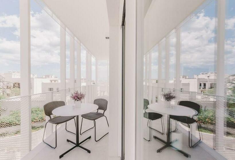 발코니가 있는 스위트, Suite 10 Home Design & Spa