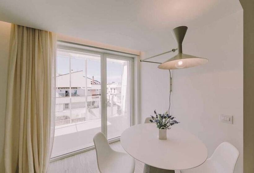 סוויטה עם מרפסת, Suite 10 Home Design & Spa