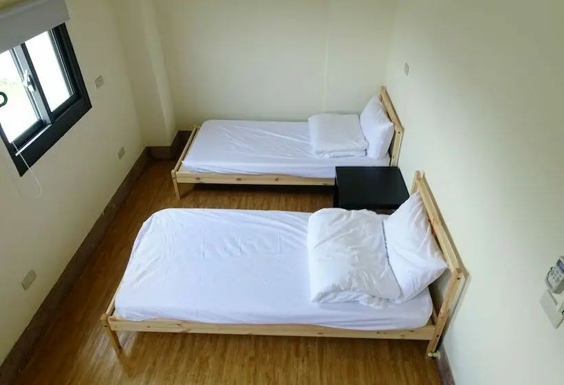 اتاق استاندارد با سرویس بهداشتی مشترک, Chiayi Petite Hostel