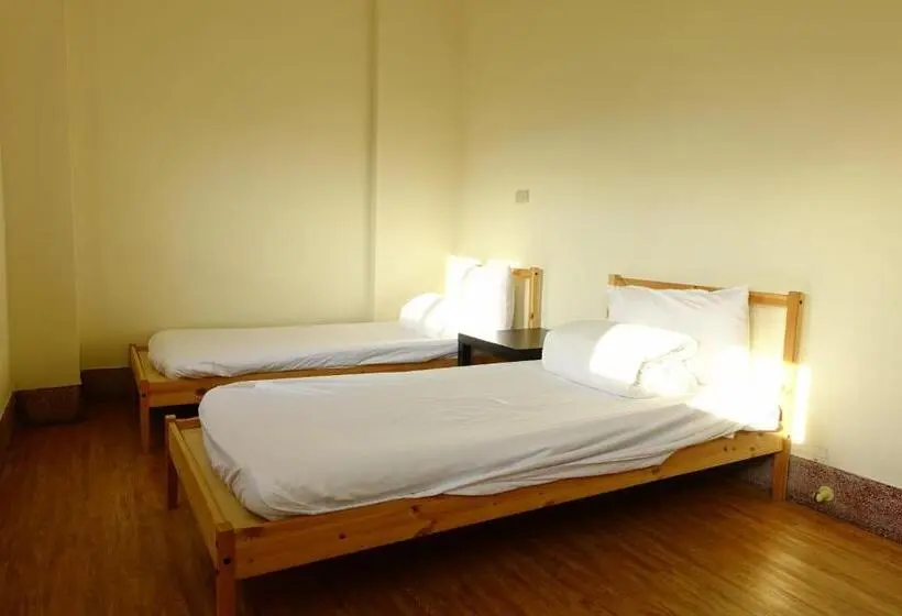 اتاق استاندارد با سرویس بهداشتی مشترک, Chiayi Petite Hostel