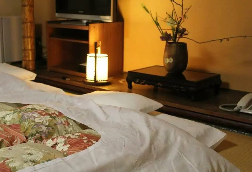 バス共有のスタンダードルーム, Ryokan Marumo