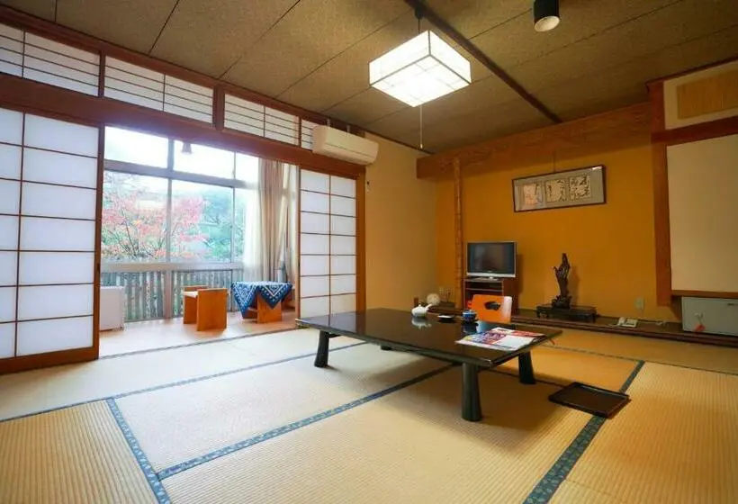 バス共有のスタンダードルーム, Ryokan Marumo