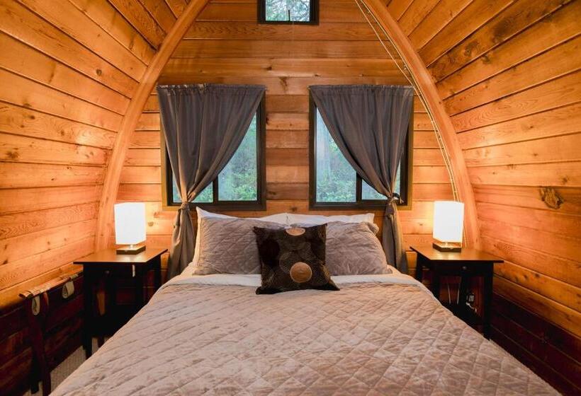 Hytte, Backeddy Resort And Marina