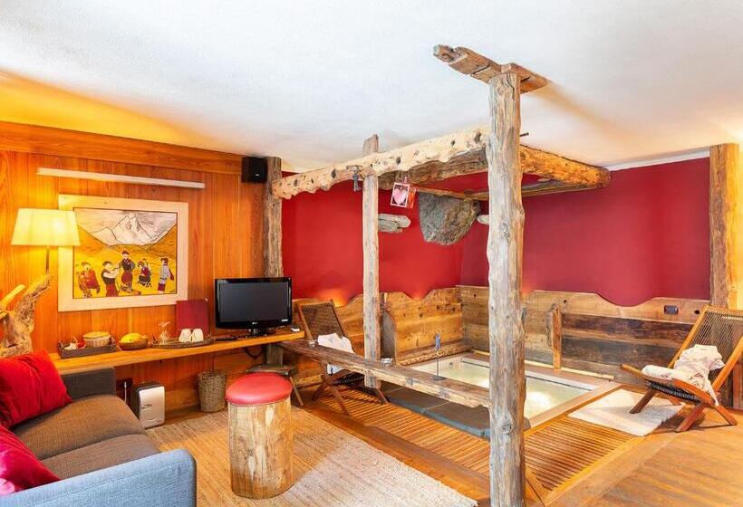 סוויטת ג'וניור עם מסג'ר מים, Locanda4