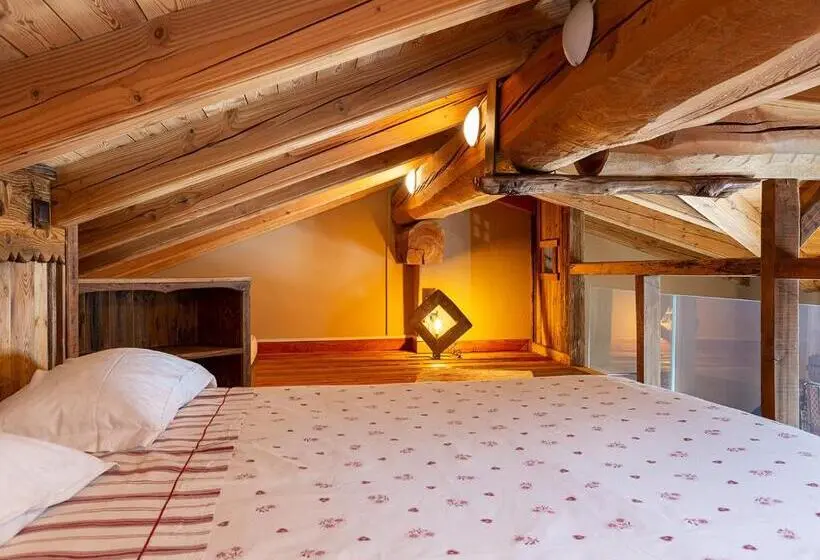 1 Bedroom Penthouse Apartment, Locanda4