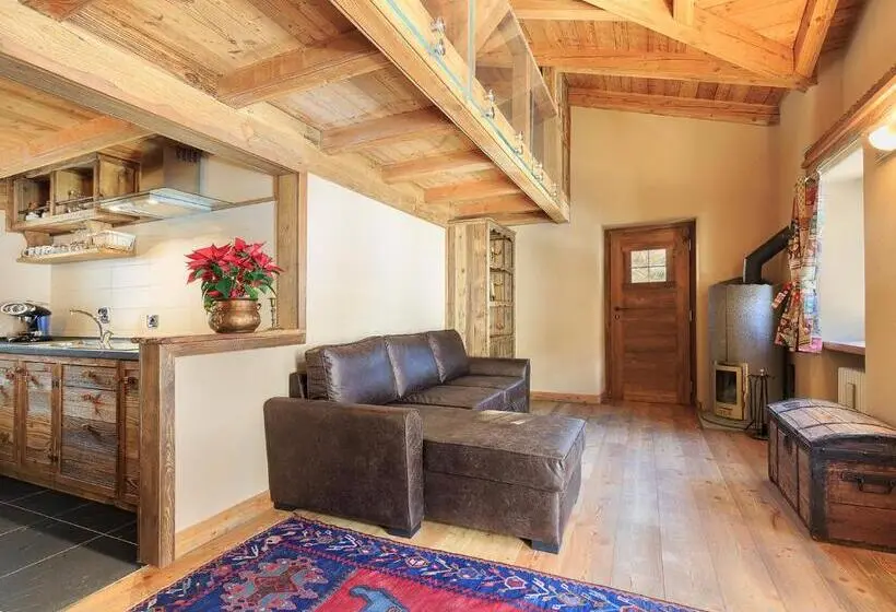 1 Bedroom Penthouse Apartment, Locanda4