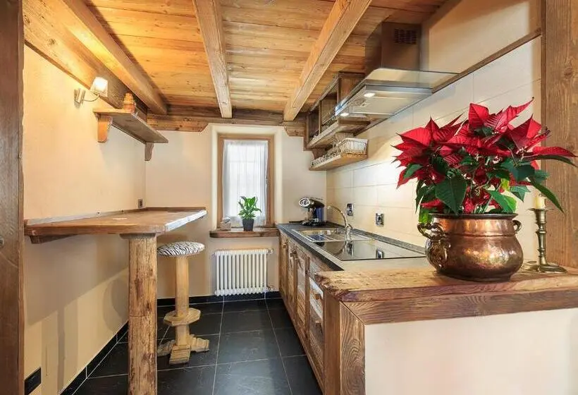 1 Bedroom Penthouse Apartment, Locanda4
