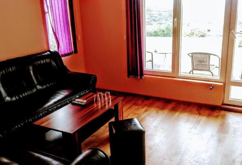 침실 1개 아파트, Family Hotel Ludo