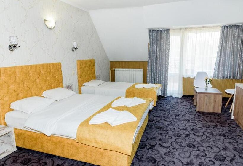 标准三人间, Family Hotel Prestige