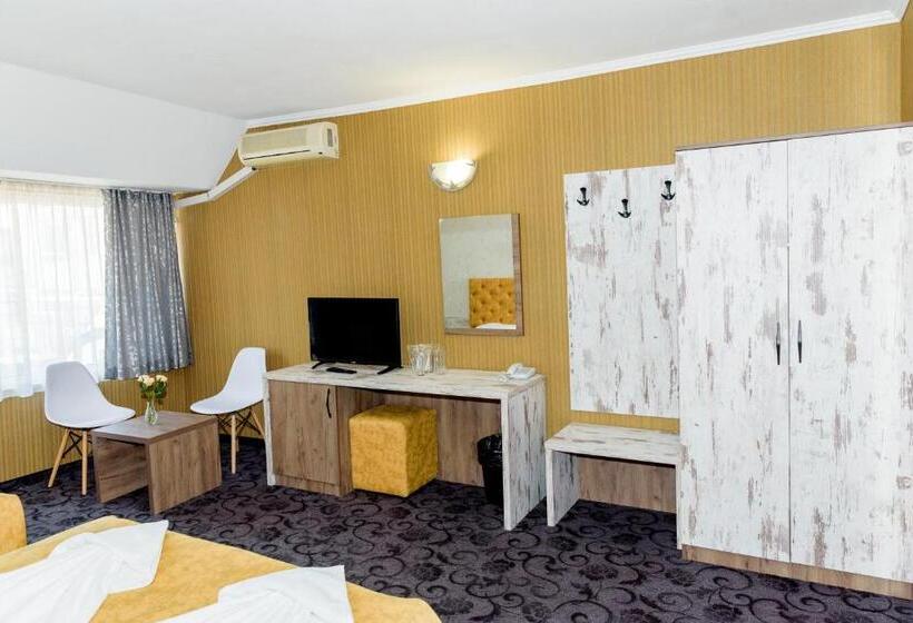 标准三人间, Family Hotel Prestige