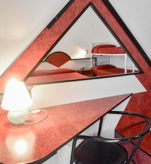 اتاق استاندارد چهار تخته, Aquamarina