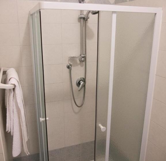 غرفة قياسية, Casa Mia