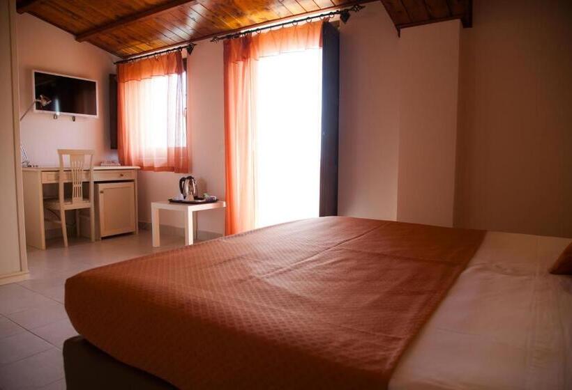 חדר סטנדרט, Domus Romulea