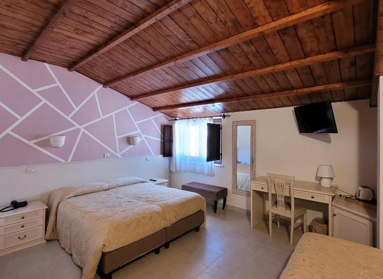 Номер Стандарт Трехместный, Domus Romulea
