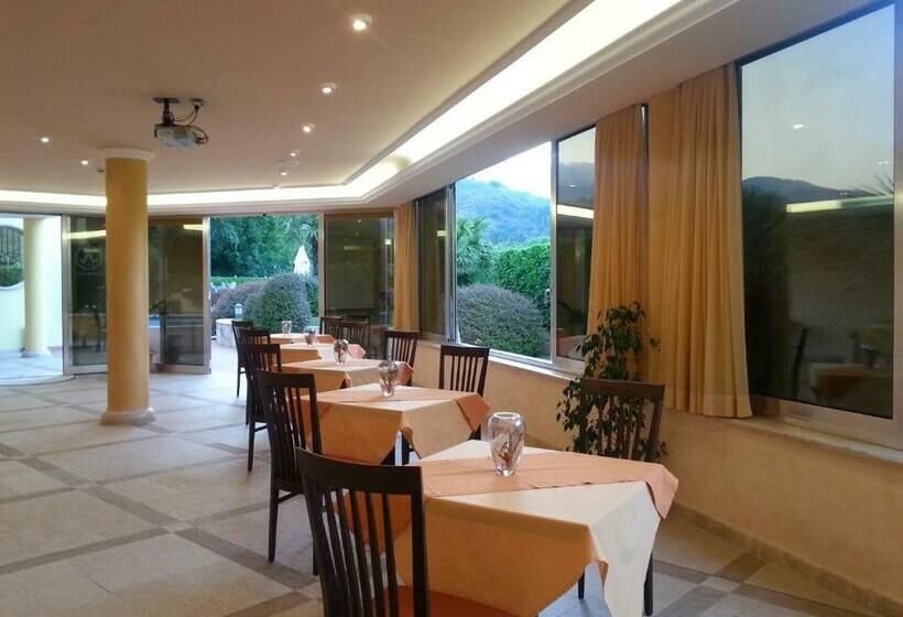 غرفة قياسية, L'isola Di Aurora