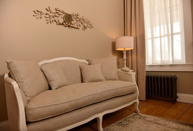 高级套房, Manoir Maplewood