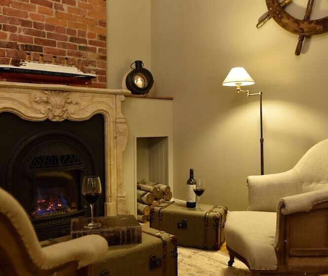 高级套房, Manoir Maplewood