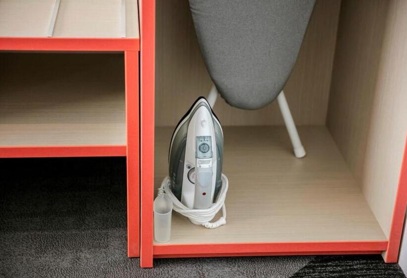 غرفة إقتصادية حمام مشترك, Nightcap At Camp Hill