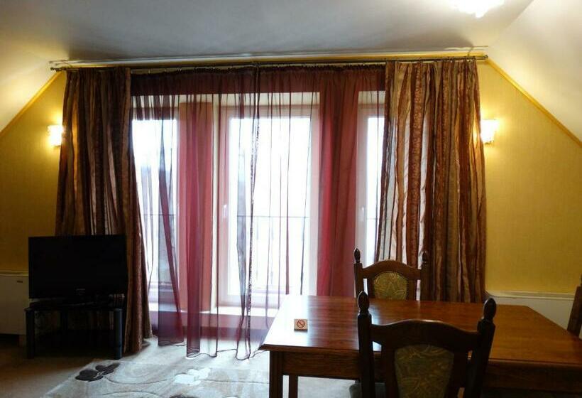 شقة غرفة واحدة, Vesta