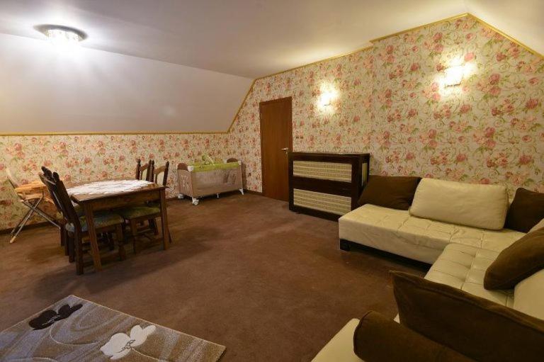 شقة غرفة واحدة, Vesta