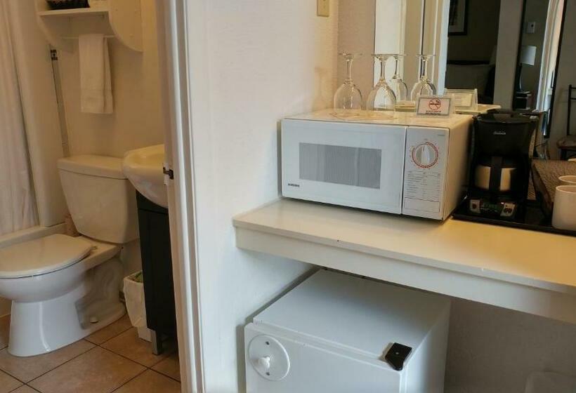 スタンダードルーム, Motel De L'outlet