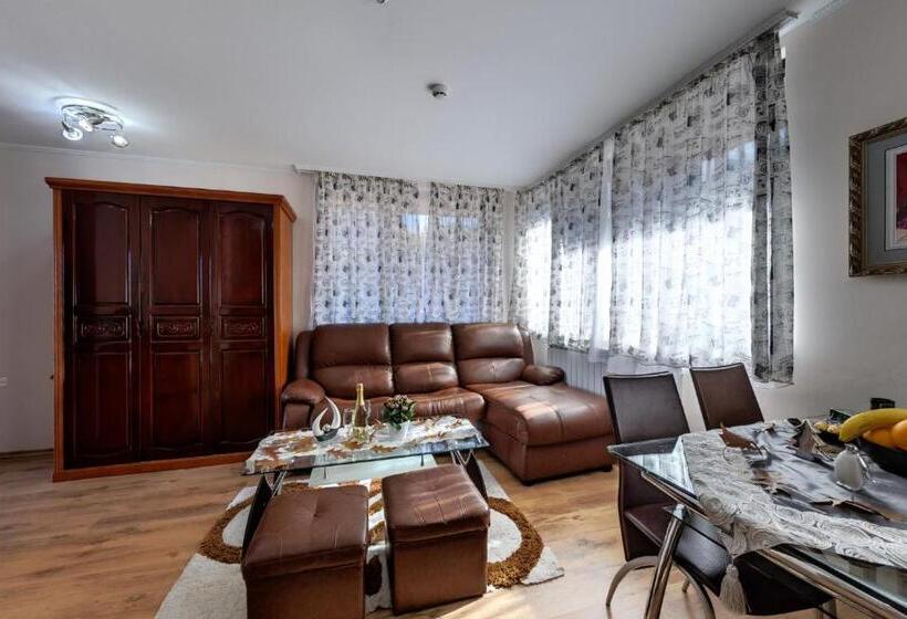 اتاق دوبلکس, Complex Koko Hills