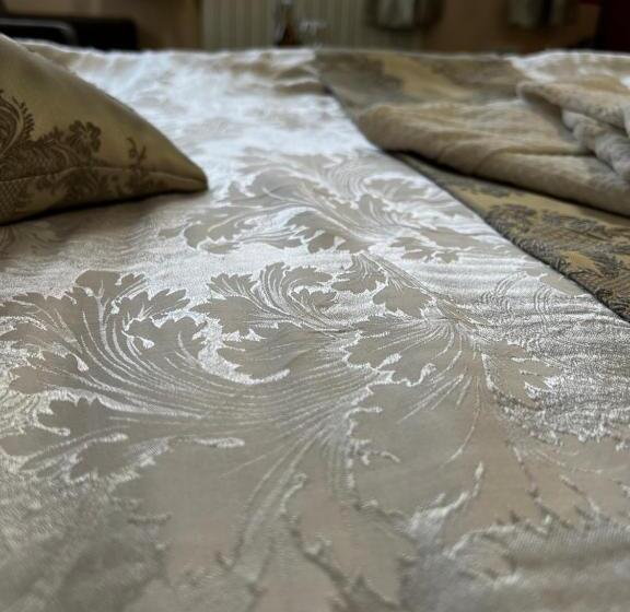 سوییت خانوادگی, Complex Koko Hills