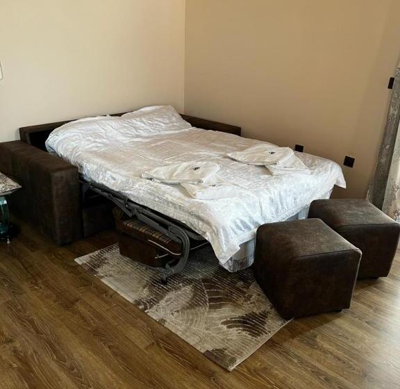 سوییت خانوادگی, Complex Koko Hills