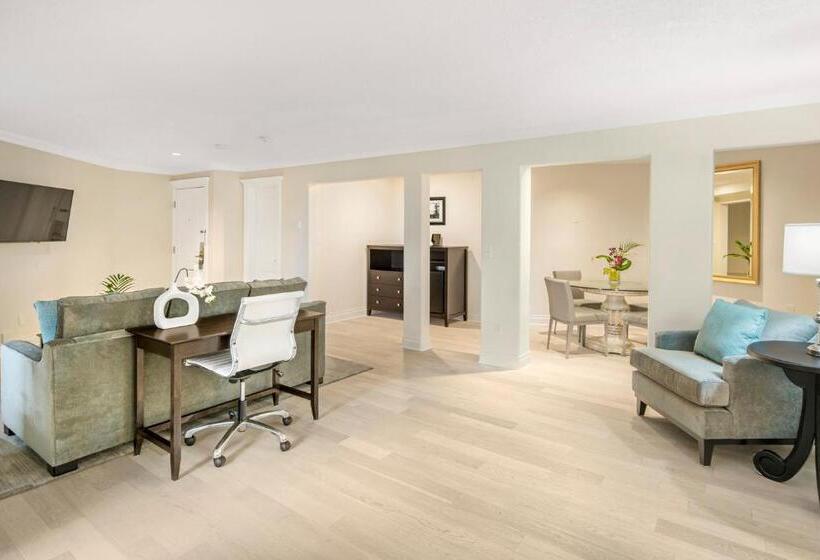 高级套房, Villa Eyrie Resort