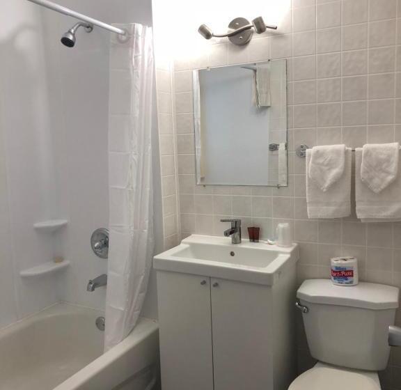 Economy Room, Yellow Quill Motel