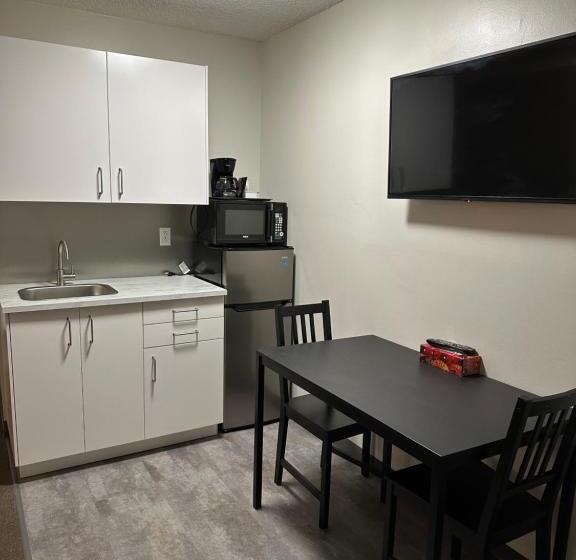 Deluxe Room, Yellow Quill Motel