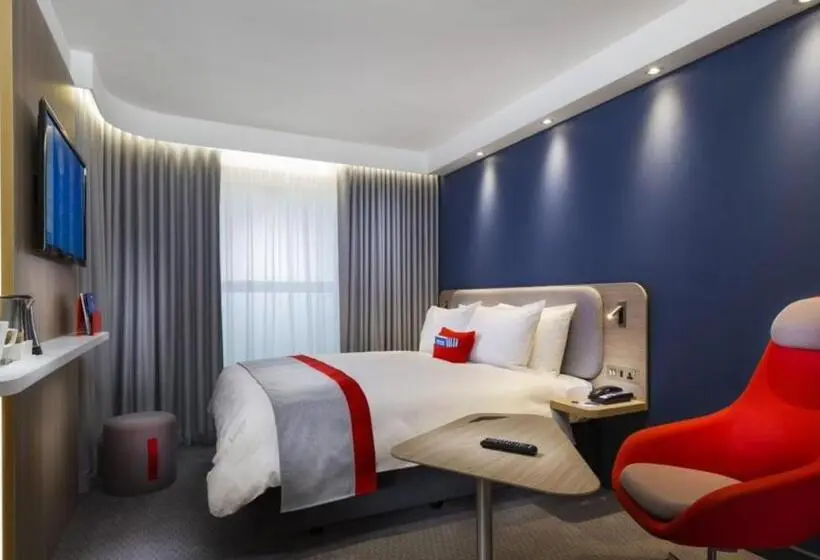 身障者適用スタンダードルーム, Holiday Inn Express Paris Poissy, An Ihg