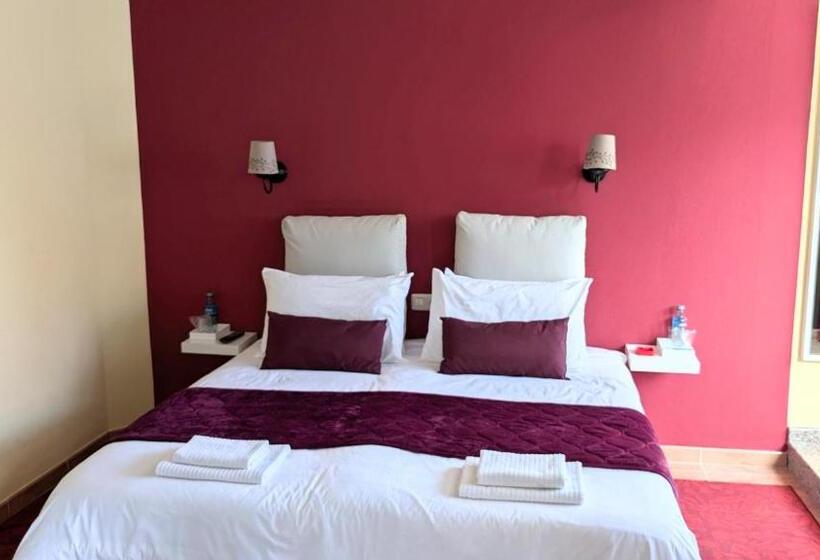 디럭스 룸, Pensión Club Del Mar