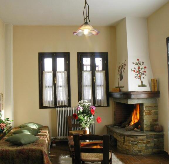 Полулюкс, Guesthouse Filokalia