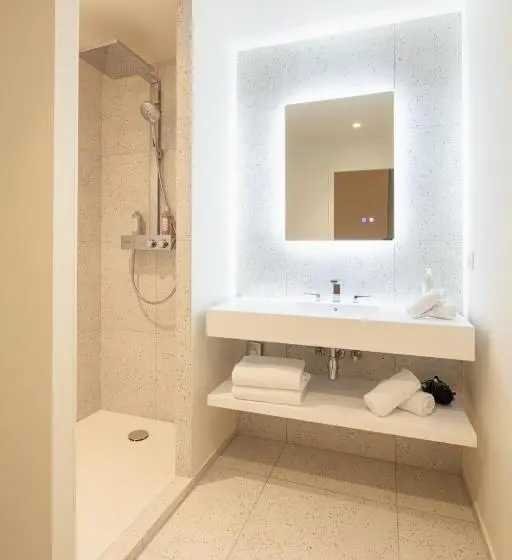 سوییت, La Suite