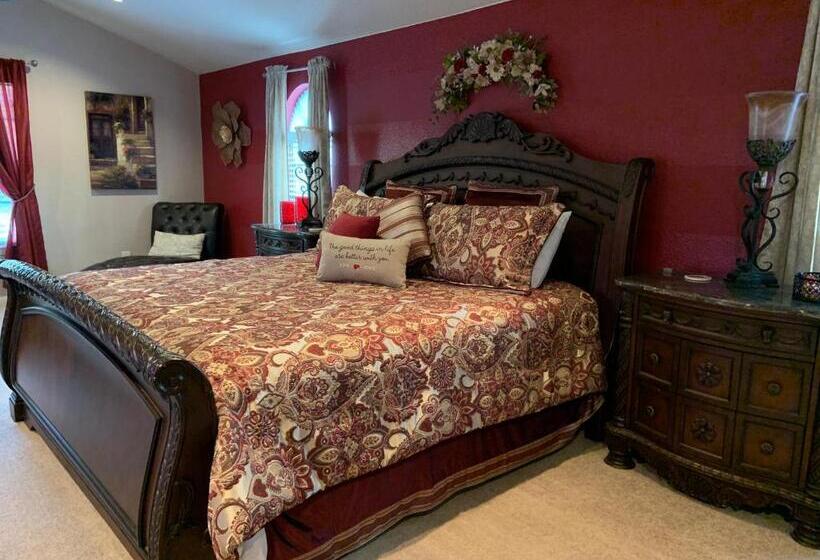 带大床的豪华间, Maple Creek Bed&breakfast