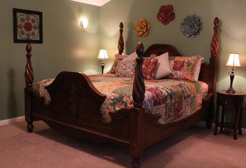 Номер Superior Кровать Кинг, Maple Creek Bed&breakfast