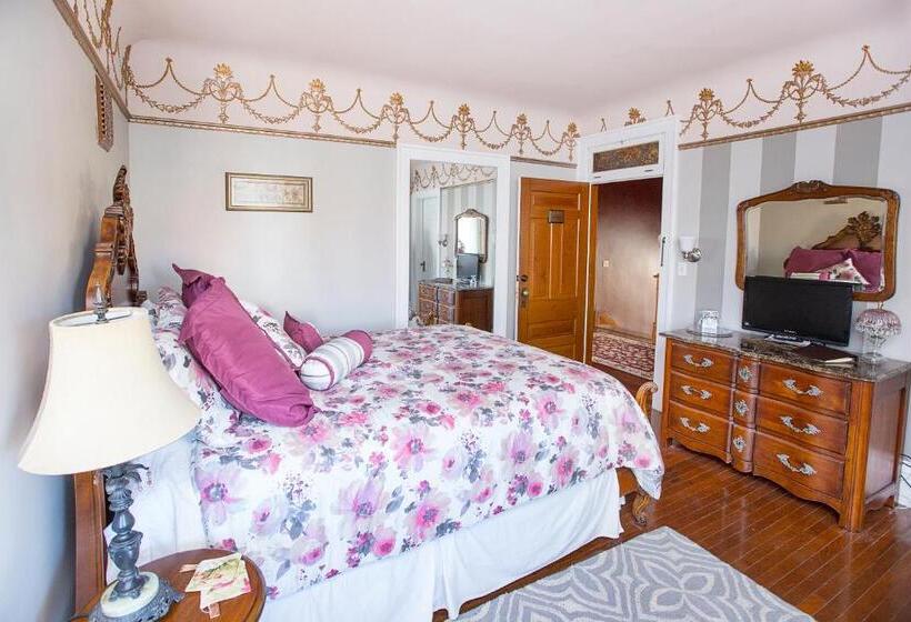 Номер Стандарт с Балконом, Market Street Inn