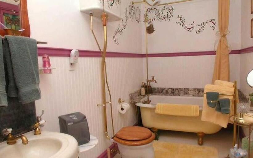 חדר סטנדרט עם ג'קוזי, Wikiup Hummingbird