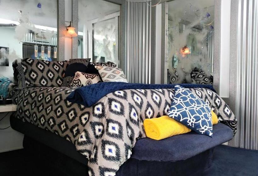 חדר סטנדרט עם ג'קוזי, Wikiup Hummingbird